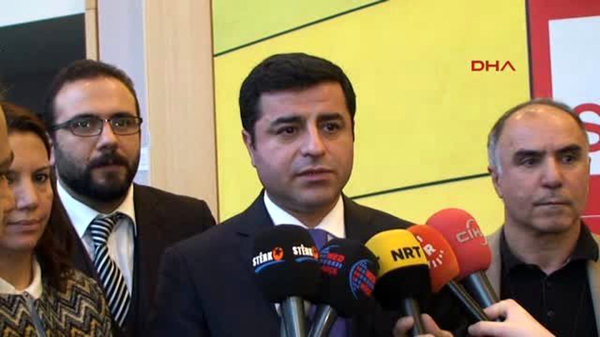 Demirtaş Birileri Işıd\'i Cenevre\'ye Davet Etmiş Olsaydı Davutoğlu Bu Kadar Bağırıp Çağırmayacaktı