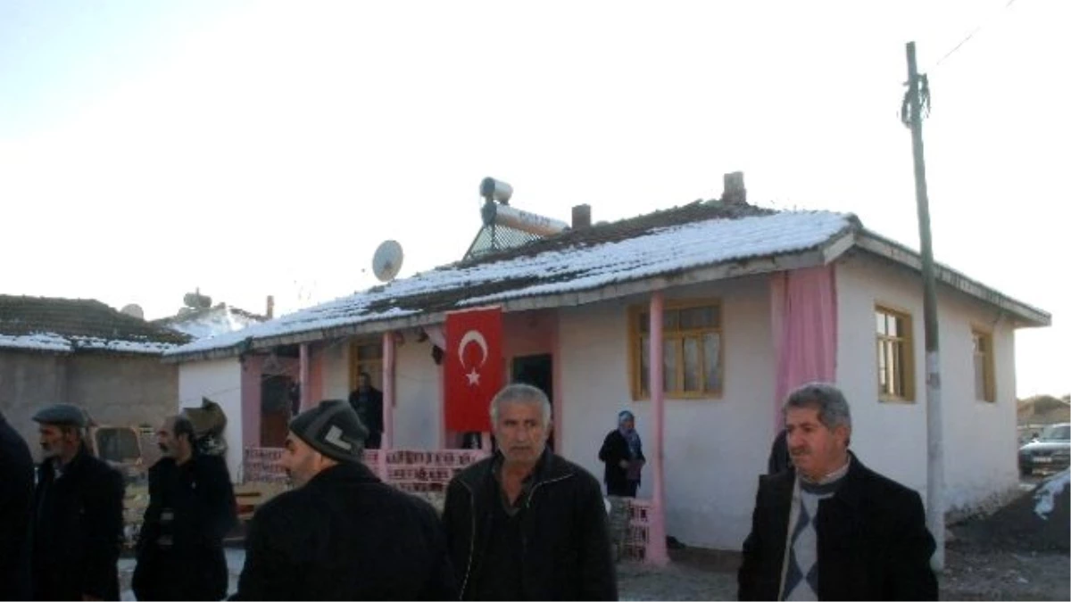 Diyarbakır\'daki Şehit Ateşi Tokat\'a Düştü