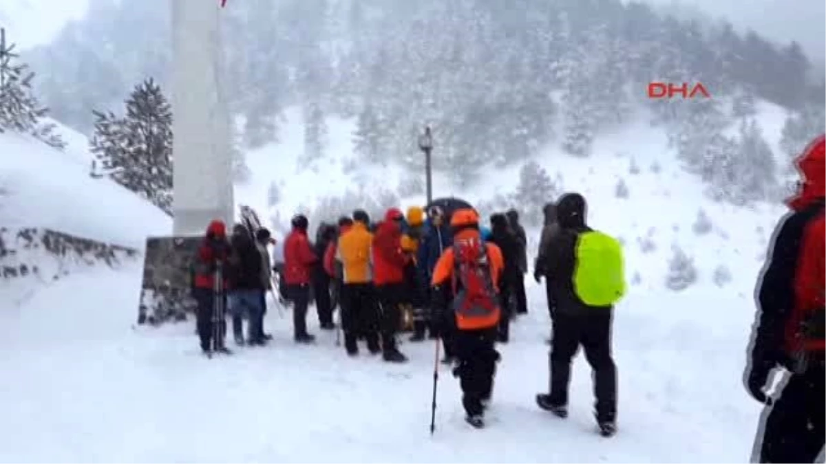 Erzurum Dağcılar Kaybolan Çadırlarını Kar Altından Böyle Çıkardı