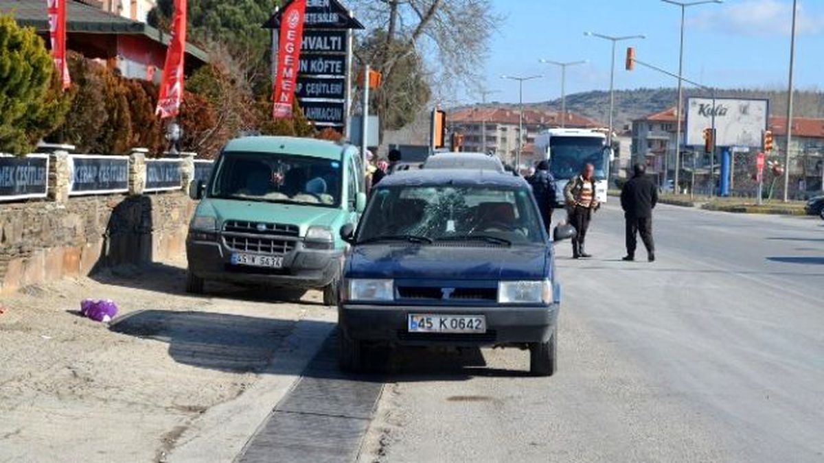 Kula\'da Trafik Kazası: 1 Yaralı