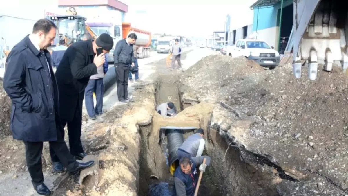 Sanayi Sitesinde Yağmur Suyu Drenaj Çalışması Başladı