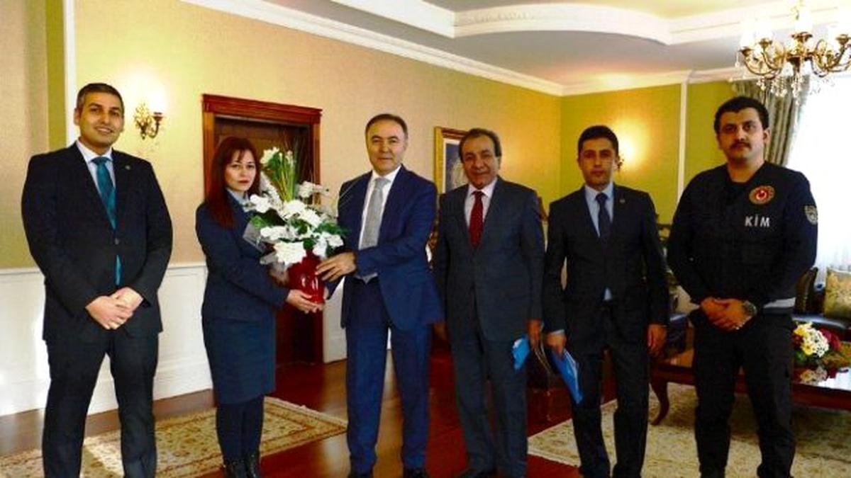 Vali Altıparmak Gümrükçüleri Kabul Etti