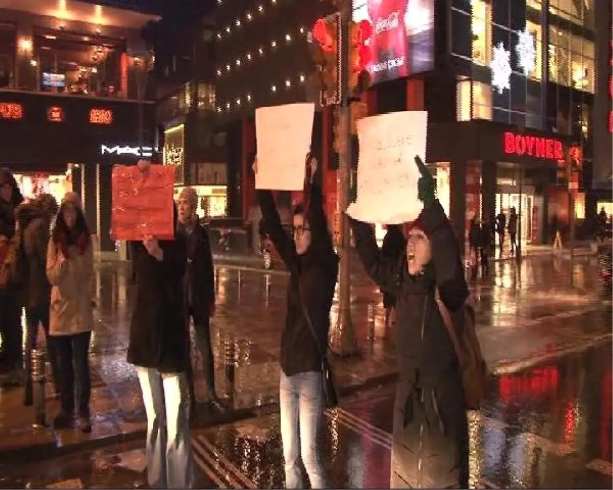 Women Protest Sexual Assault Against University Student At Lively Istanbul Street