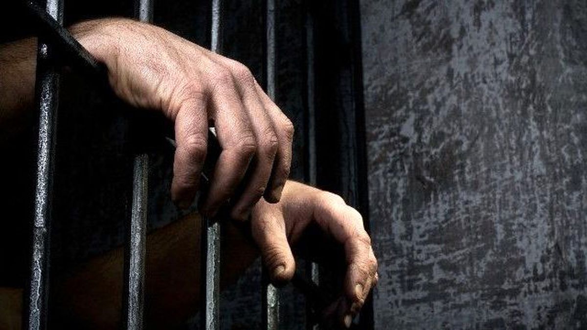 19 Yaşındaki Genç, Baba Dayağından Kurtulmak İçin Suç Uydurup Cezaevine Girdi