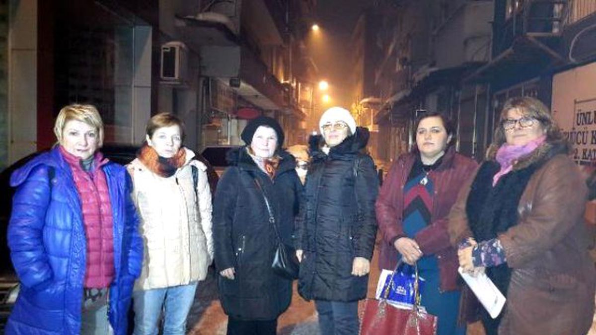 Bağdat Caddesi\'ndeki Tecavüze Gece Protestosu