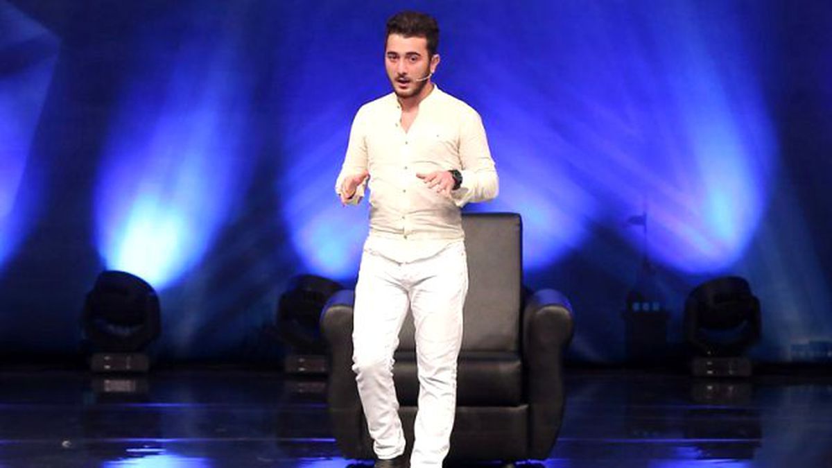 Burak Sukut\'un Taklit Gösterisi