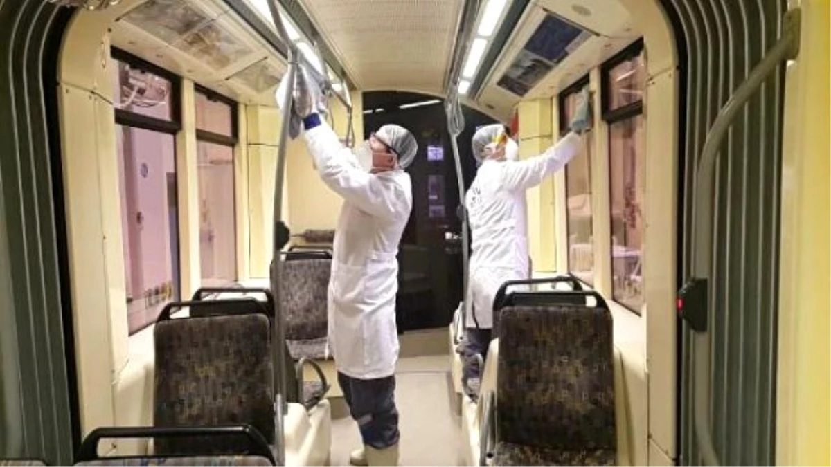 Eskişehir\'de Grip Salgınına Karşı Tramvaylar İlaçlandı
