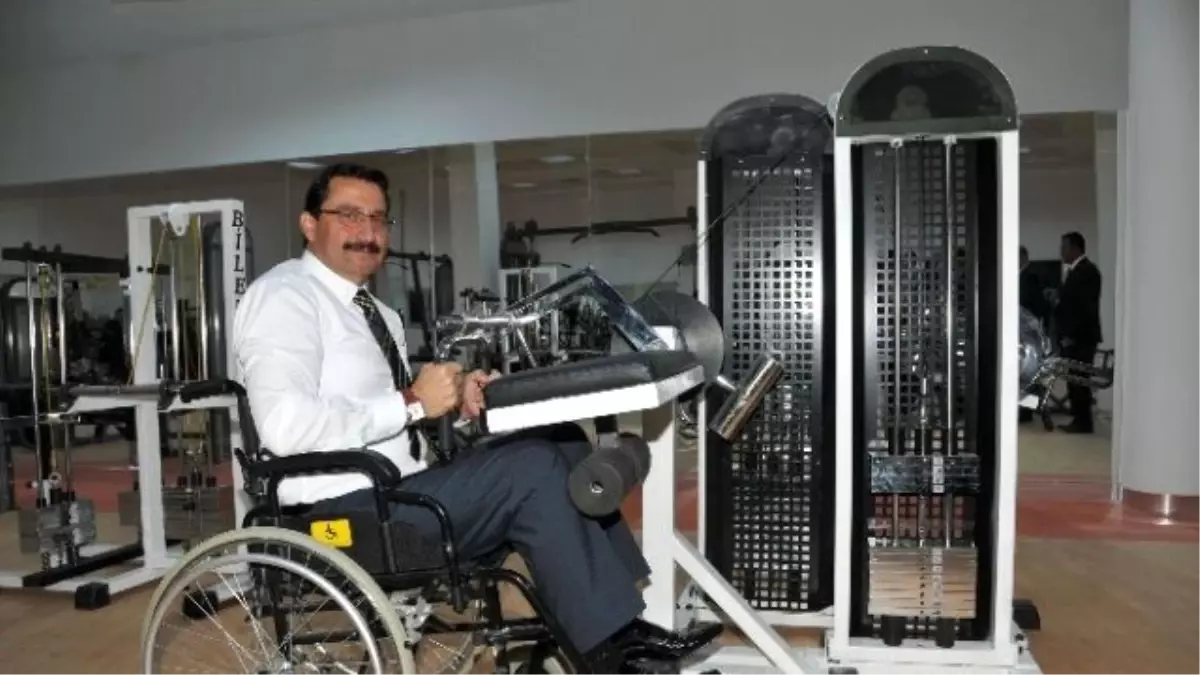 Keçiören\'deki Fıtness Salonu Engel Tanımıyor