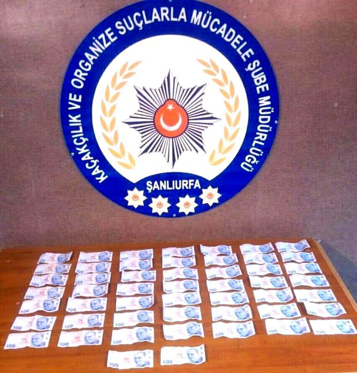 Piyasaya Sahte Para Sürmeye Çalışan 3 Kişi Yakalandı