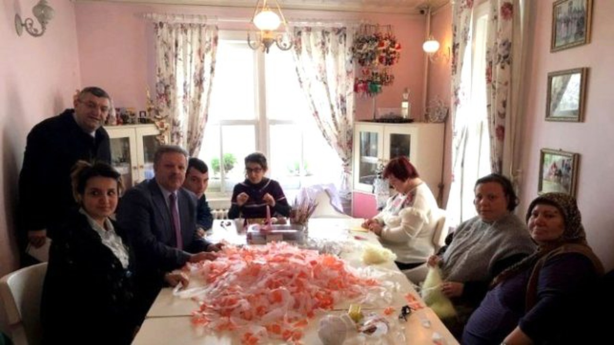 Vali Kahraman, İstanbul - Eyüp Belediyesi Şeker Hayat Atölyesini Ziyaret Etti