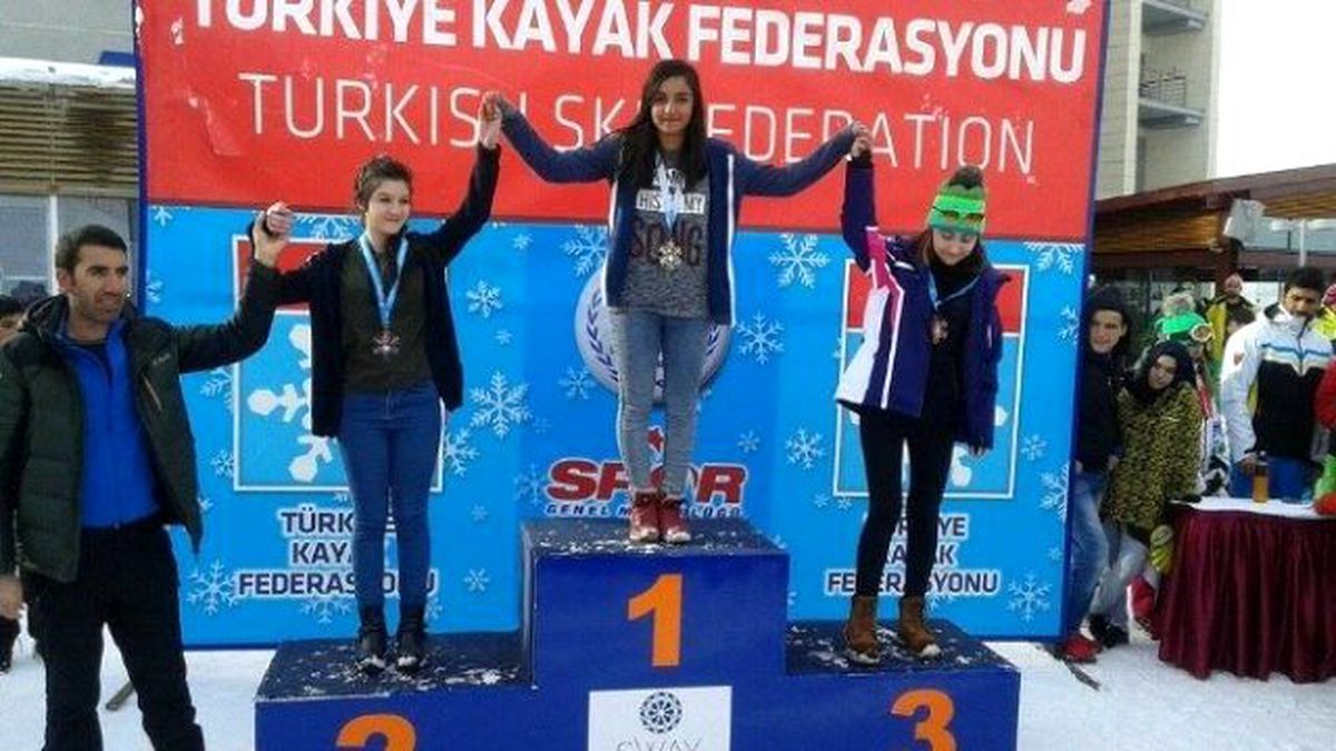Vanlı Kayakçılardan Muhteşem Dereceler