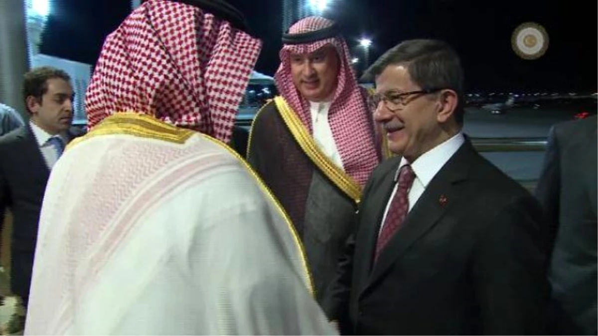 Başbakan Davutoğlu Suudi Arabistan\'da
