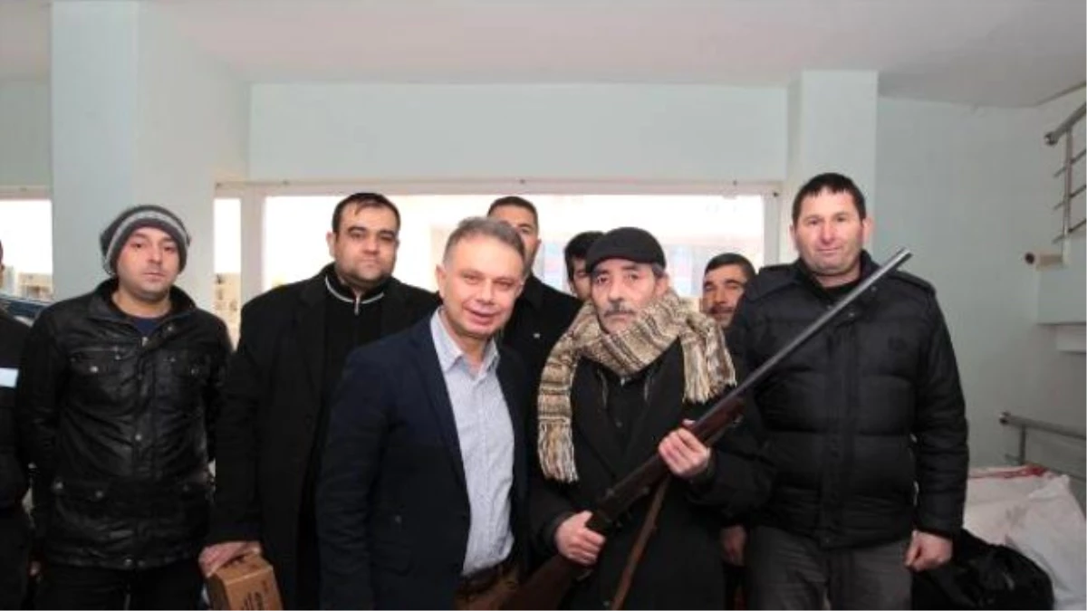 Bayırbucak Türkmenlerine Tek Kırma Tüfeğini Göndermek İstedi