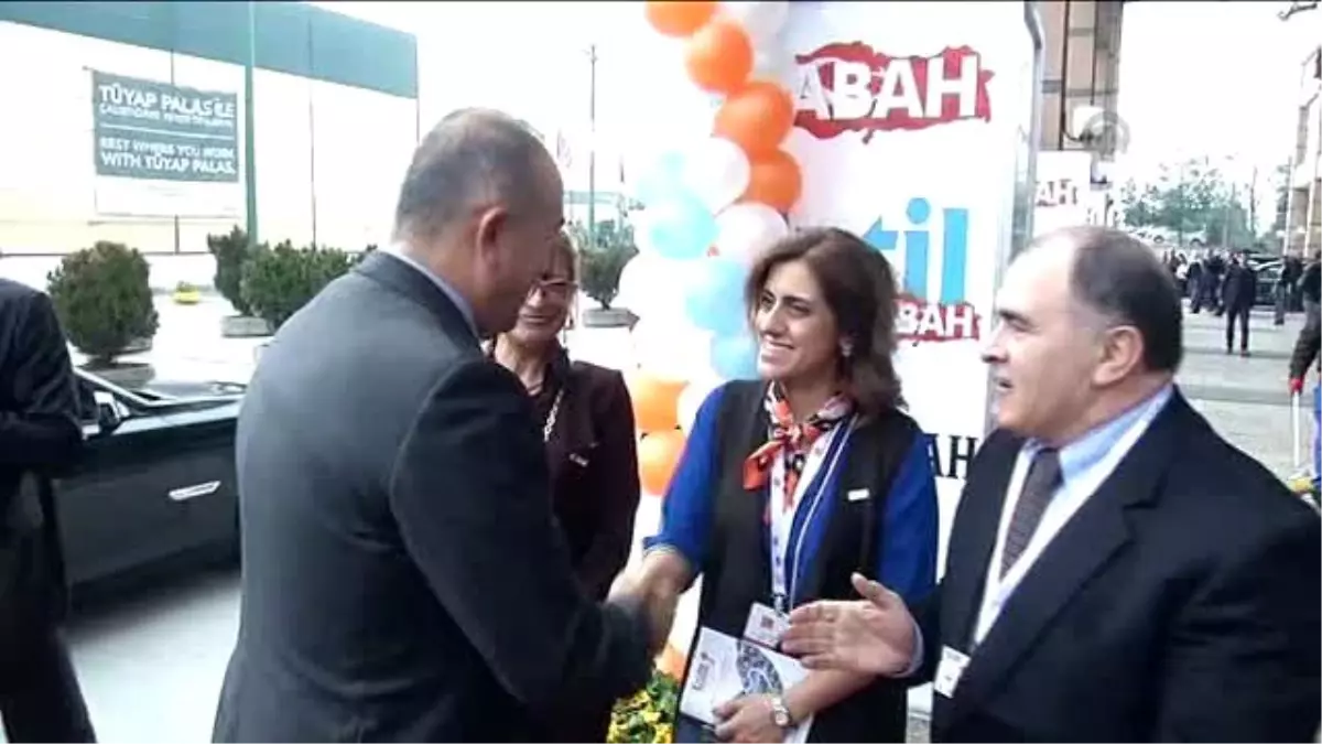 Dışişleri Bakanı Çavuşoğlu, Emitt Fuarı\'nı Gezdi