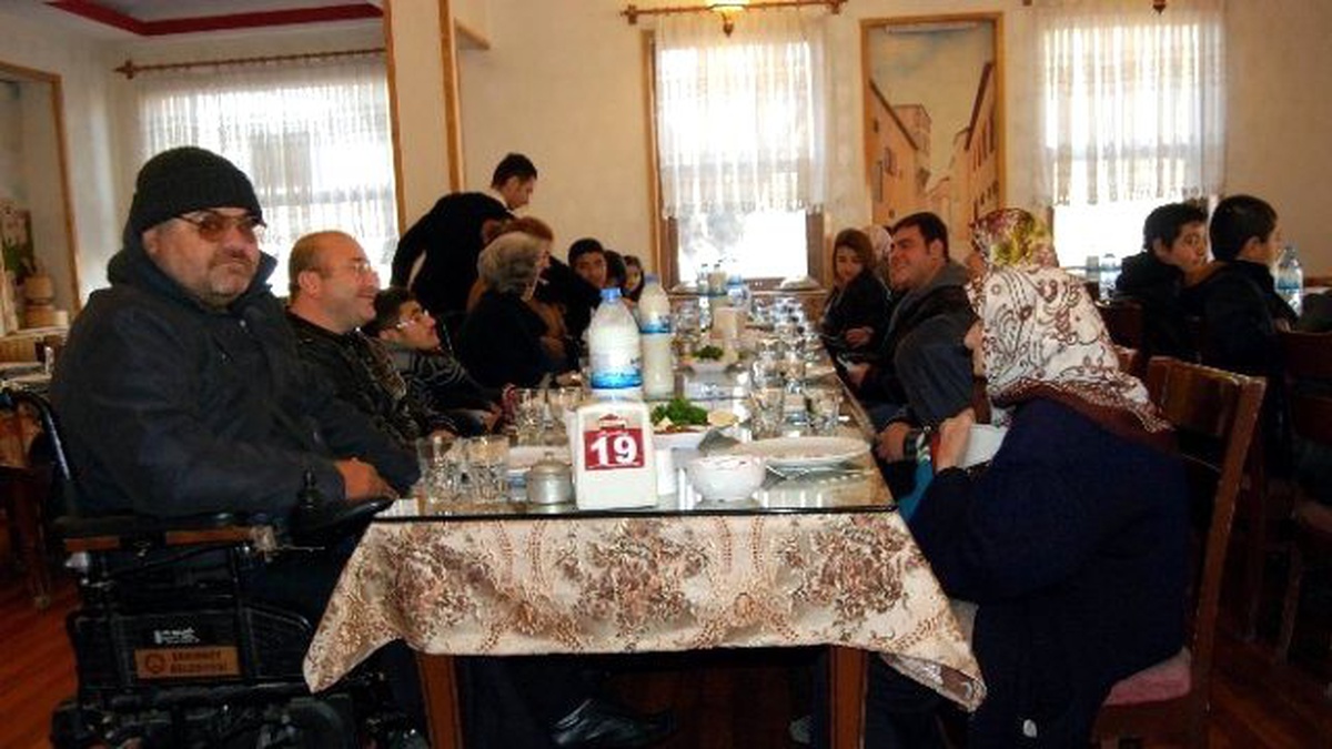 Engellilerden Birlik ve Beraberlik Yemeği