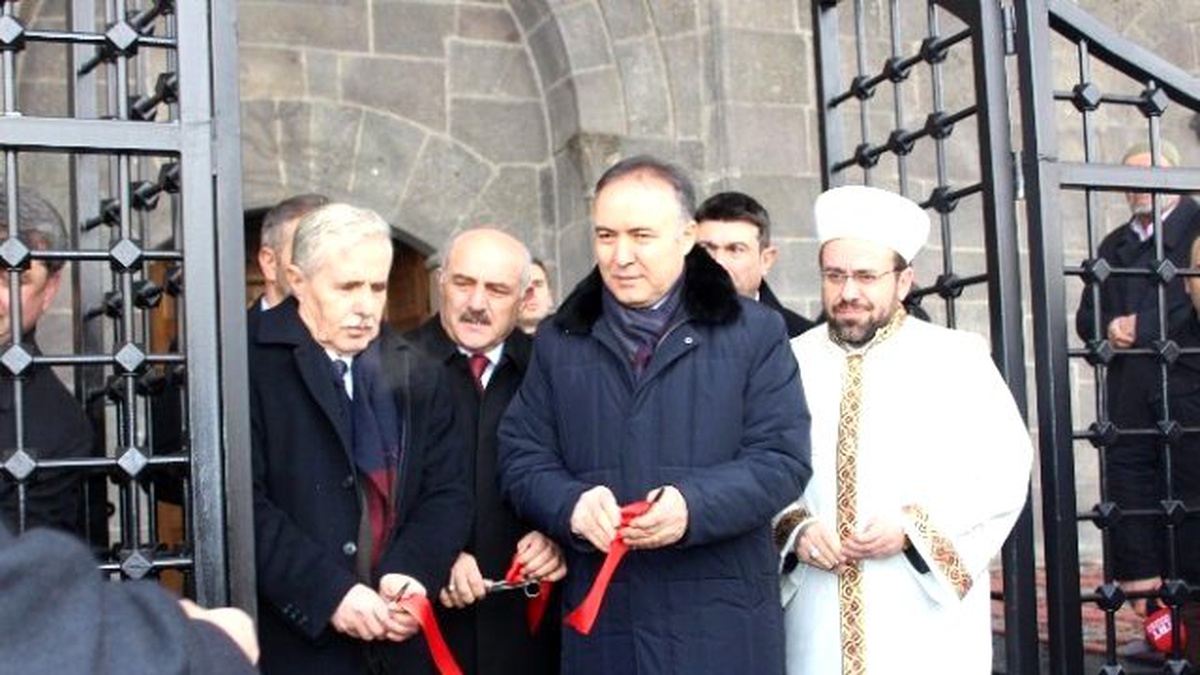 Erzurum Narmanlı Camisi Törenle İbadete Açıldı