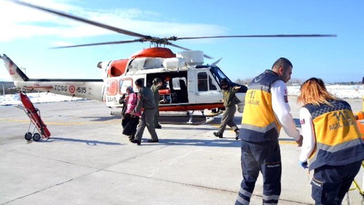 Hamile Kadın Sahil Güvenlik Helikopteri ile Hastaneye Yetiştirildi