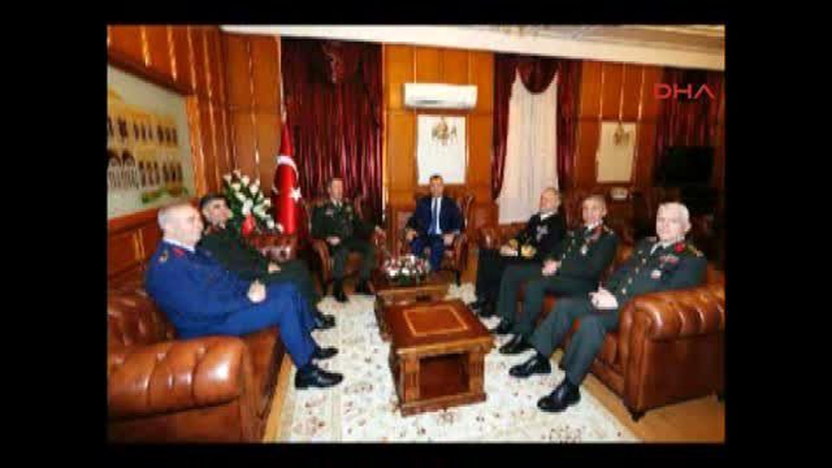 İzmir Genelkurmay Başkanı\'ndan İzmir Valisi\'ne Ziyaret