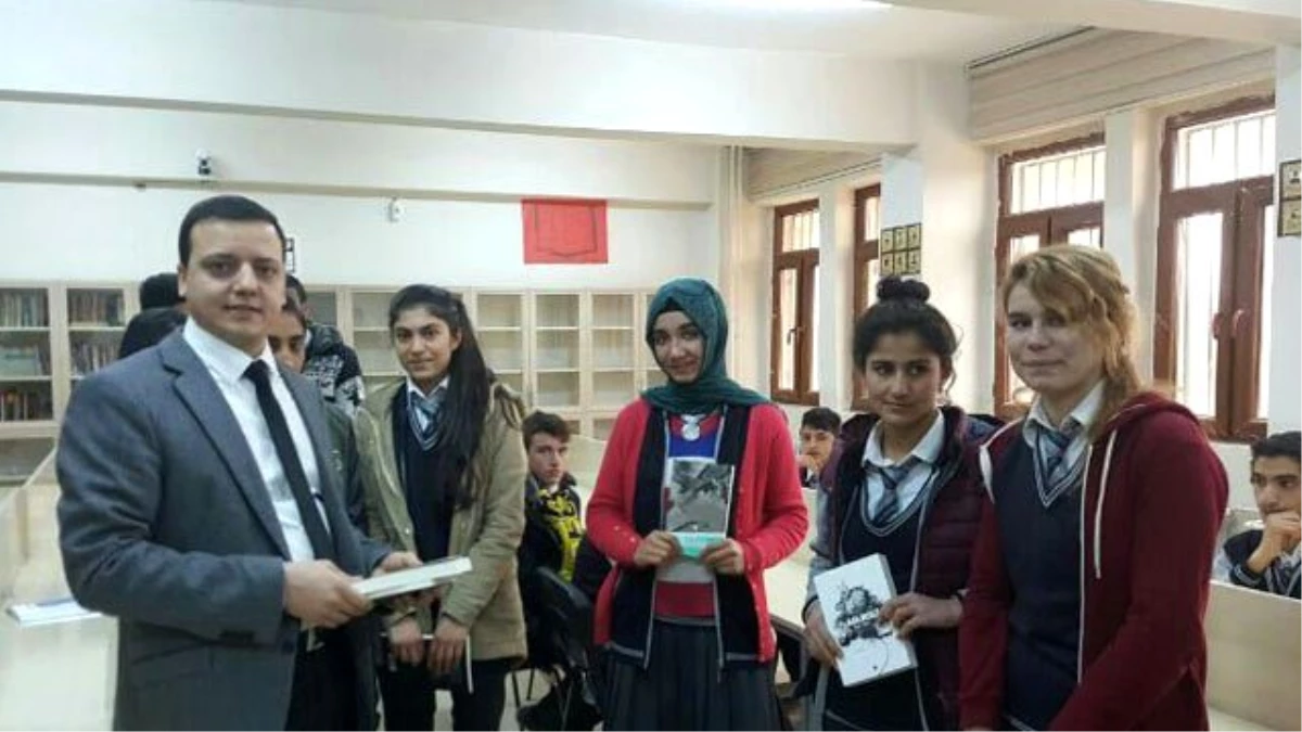 Karacadağ Anadolu Lisesi Öğrencilerinin Kitap Sevinci