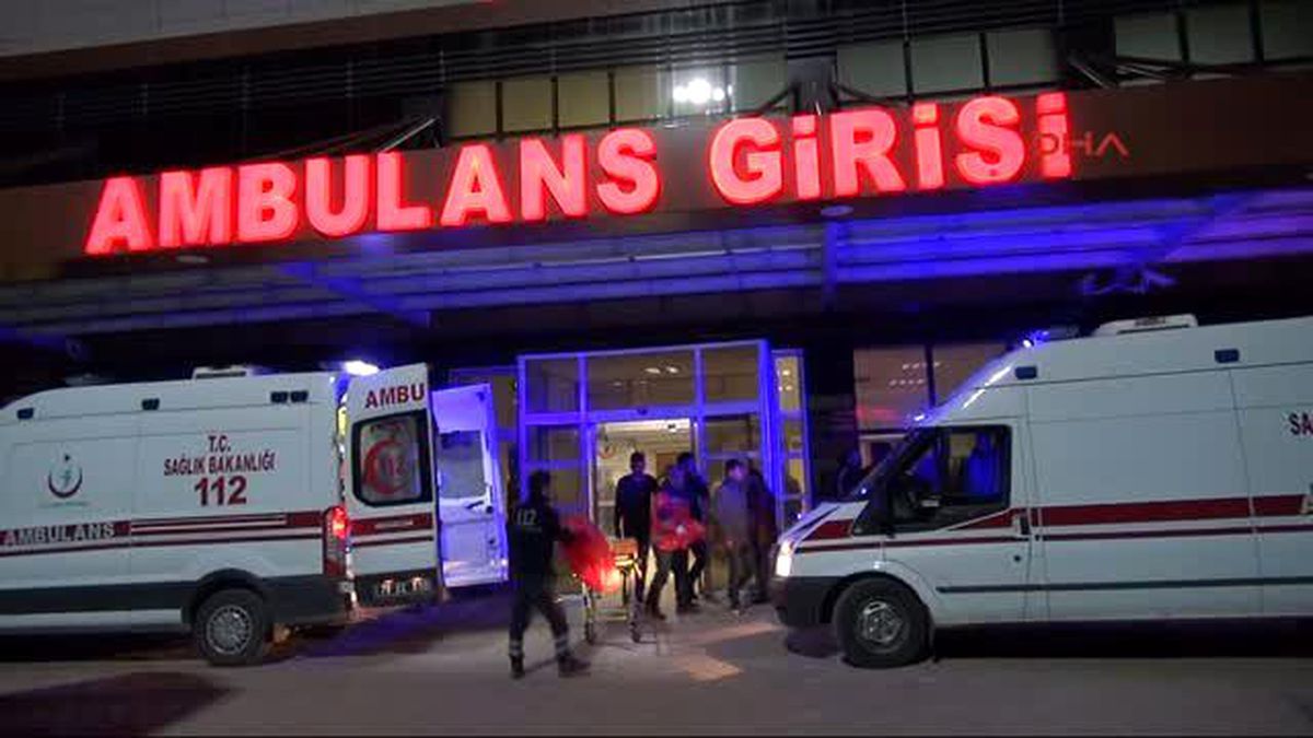 Kilis Azez\'de Patlama Oldu, 6 Yaralı Kilis\'e Getirildi
