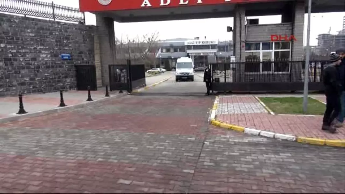 Şehit Polisin Cenazesi Adli Tıp\'tan Alındı