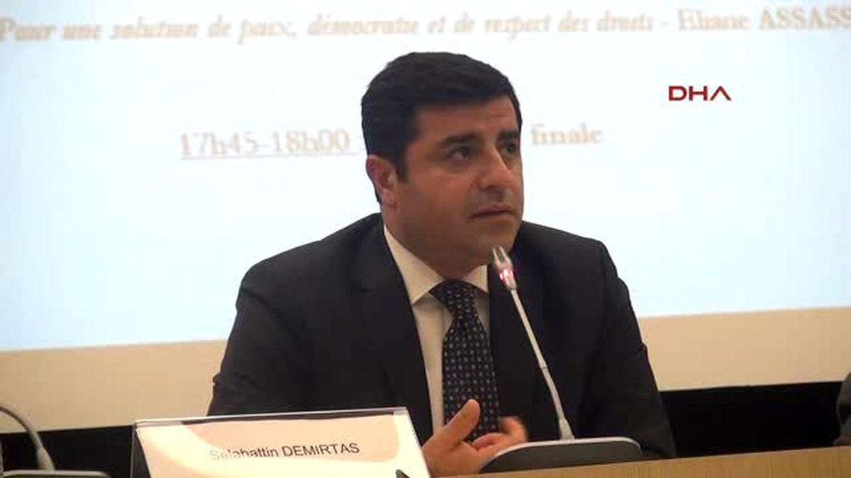 Selahattin Demirtaş, Paris\'te \'Siyasal Suçlar ve Adalet Arayışı\' Konulu Konferansa Katıldı 2