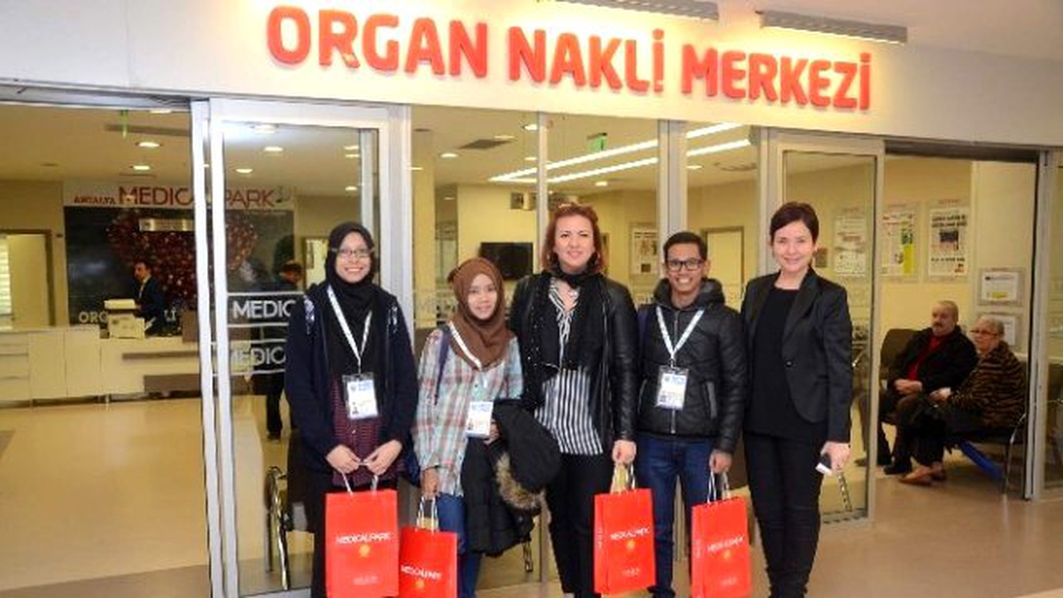 Yabancı Öğrencilerden Hastane Ziyareti