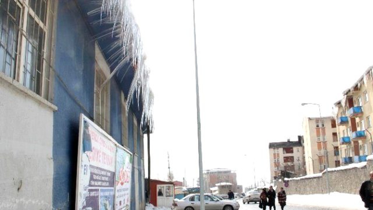 Dondurucu Soğuklar İçme Suyu Sıkıntısına Neden Oldu