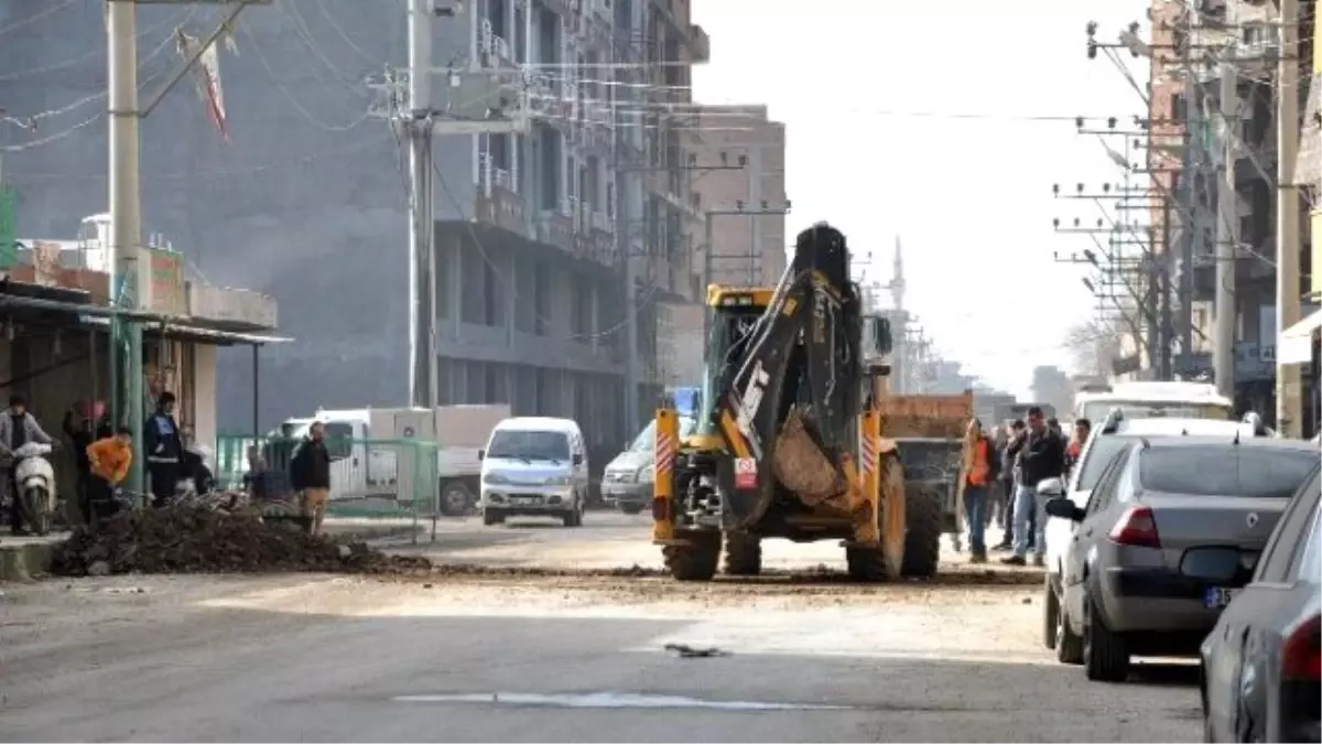 Patlayıcı Şüphesi Kanal Kazdırdı