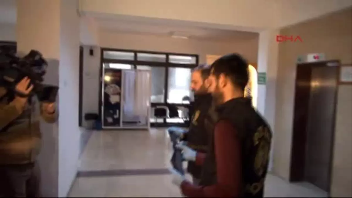 Picasso\'nun Tablosu Basına Gösterildi