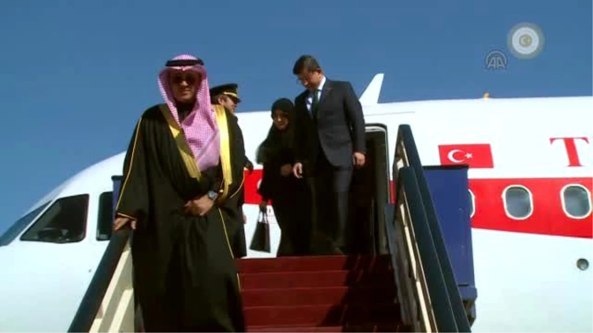 Başbakan Davutoğlu Suudi Arabistan\'da