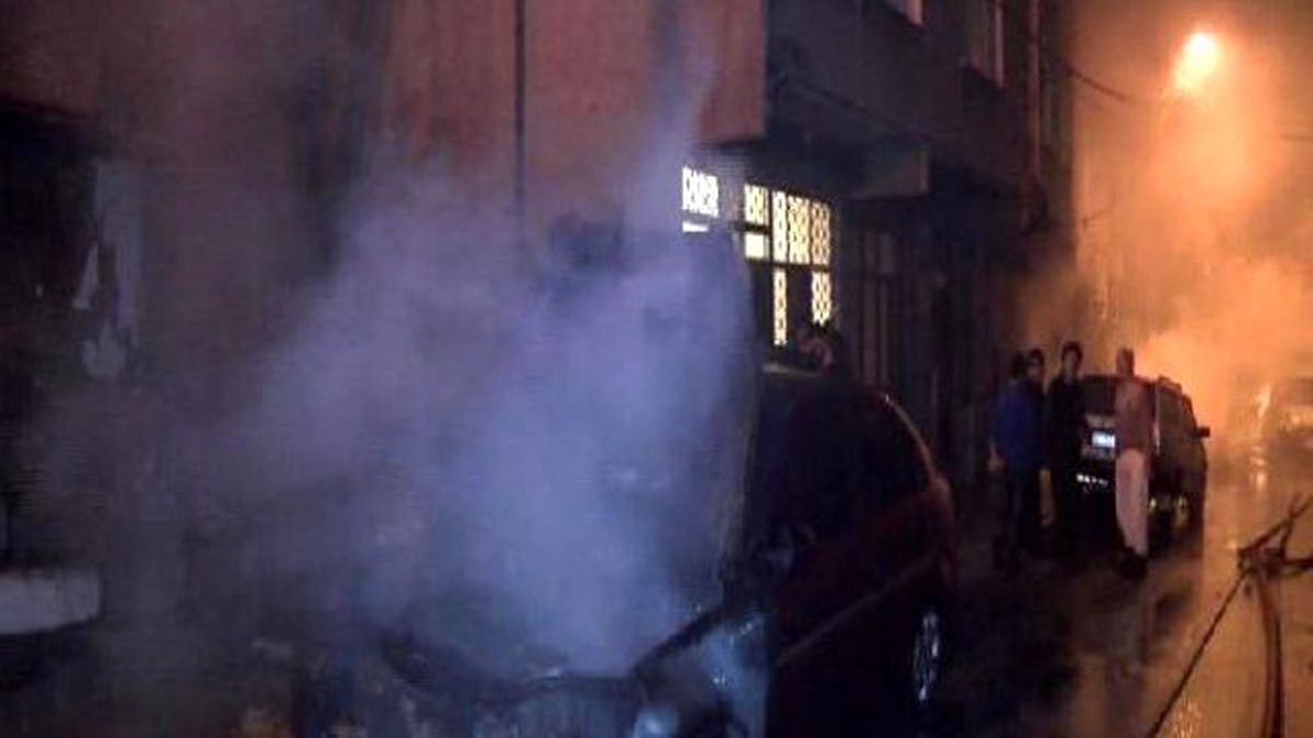 Gece Cehenneme Döndü! 3 İlde 11 Araç Kundaklandı