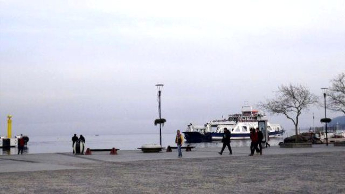 Çanakkale Boğazı\'nda Transit Gemi Geçişlerine Sis Engeli
