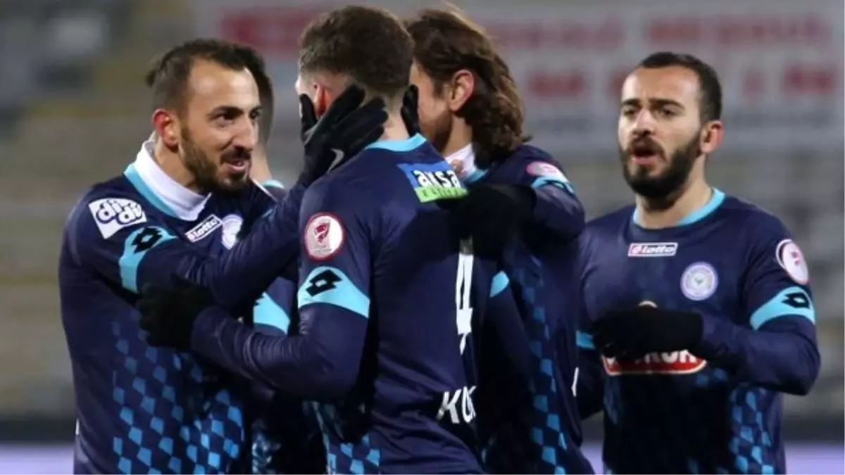 Çaykur Rizespor, Sivas Belediyespor'u 2-0 Yendi