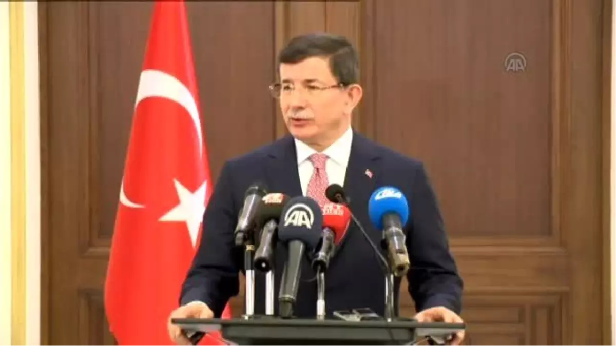 Davutoğlu: "Türkiye Hiçbir Şekilde Rusya ile Olan Gerilimi Artırmak Düşüncesinde Değildir"