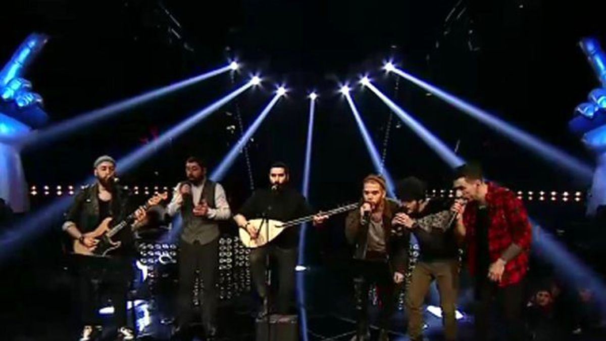 Gökhan ve Hakan\'ın Çeyrek Finale Çıkan Yarışmacılarıyla Harika Performansı