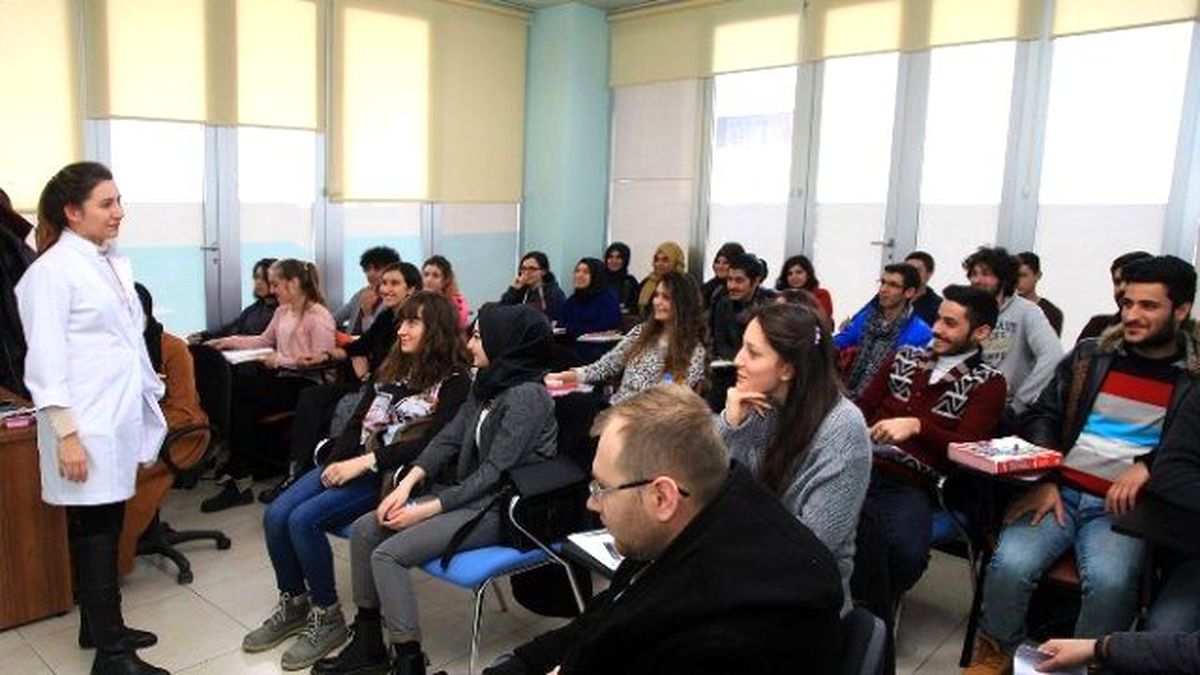 Samek\'te Ygs-lys ve KPSS Hazırlık Kurslarında Eğitimler Başladı