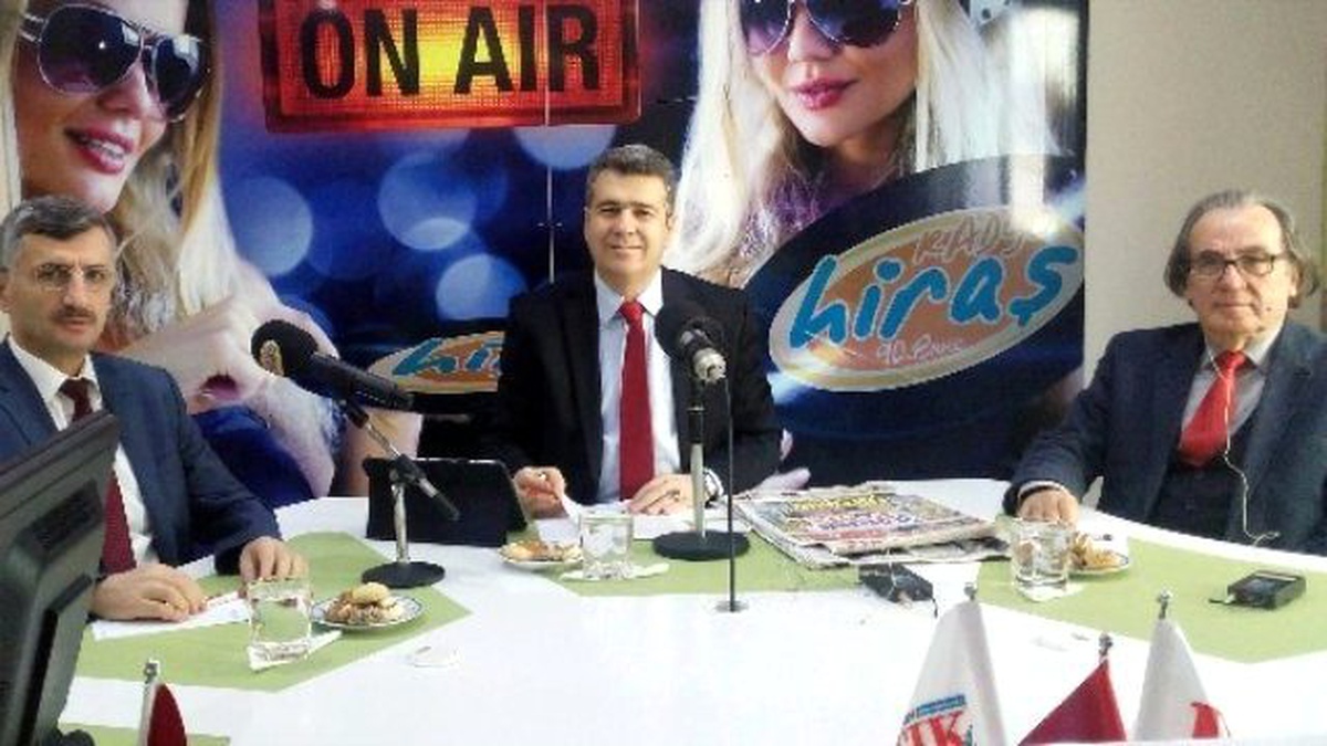 Vali Bektaş: "Eleştirilmekten Mutlu Oluyorum"