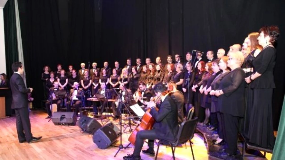 Yksm\'de Türk Sanat Müziği Konseri