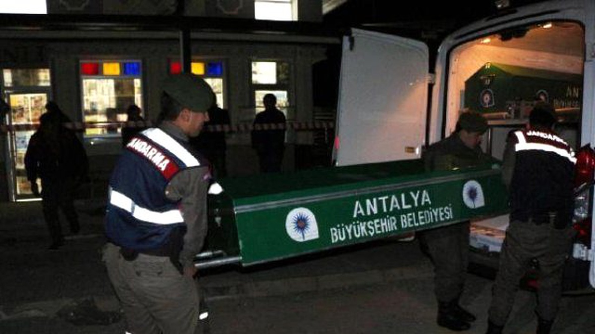 Yük Asansörünün Altında Kalan İşçi Yaşamını Yitirdi