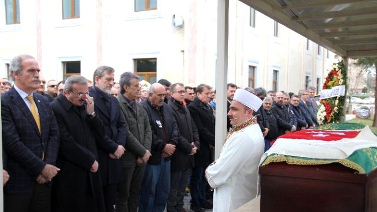 Ahmet Sezgi Erceiş Son Yolculuğuna Uğurlandı