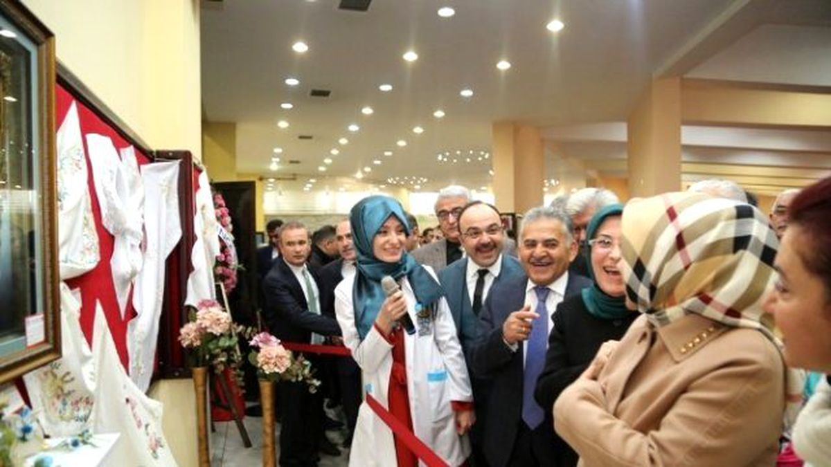 El İşi Göz Nuru Eserler Takdir Topladı
