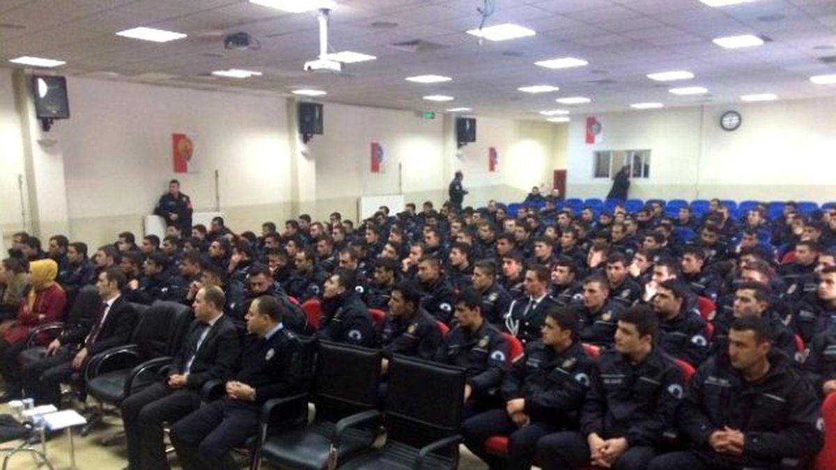 Erzurum\'da 230 Polis Adayına Evlilik Öncesi Eğitim Verildi