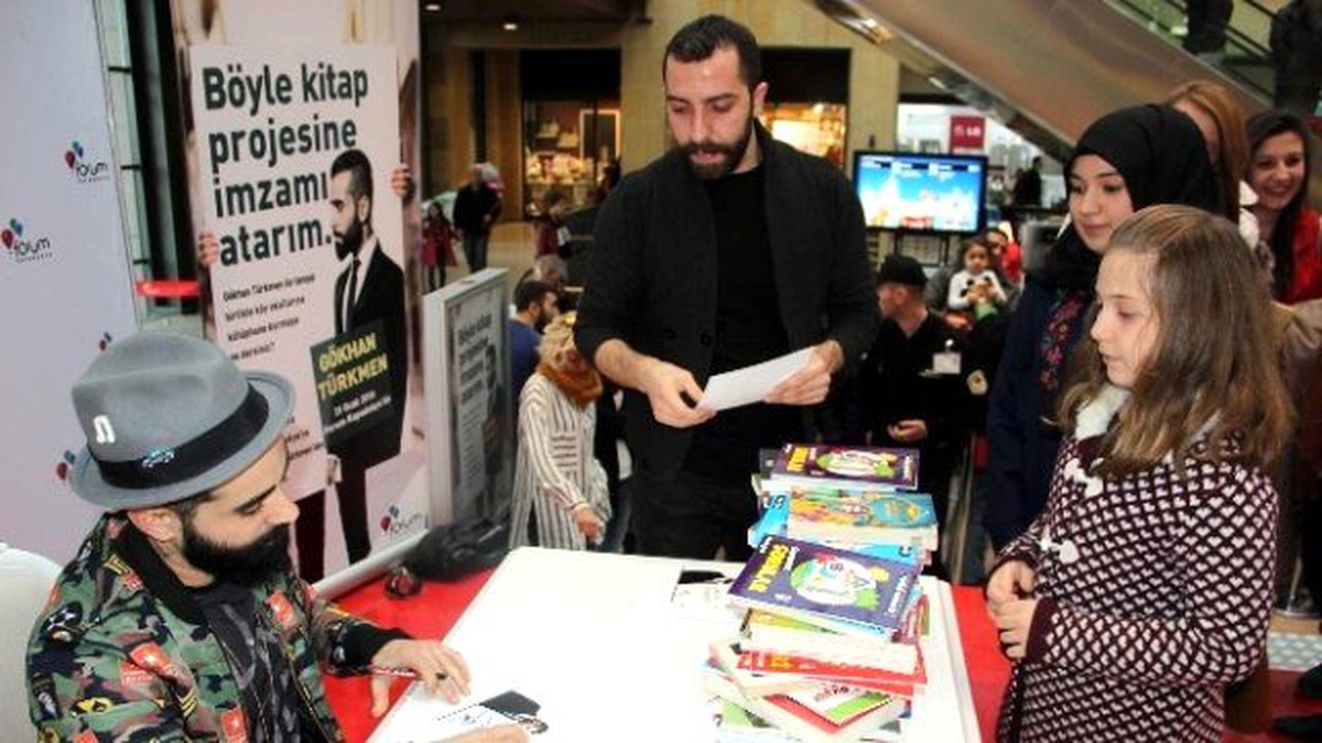 Gökhan Türkmen, Köy Okulları İçin Kitap Topladı