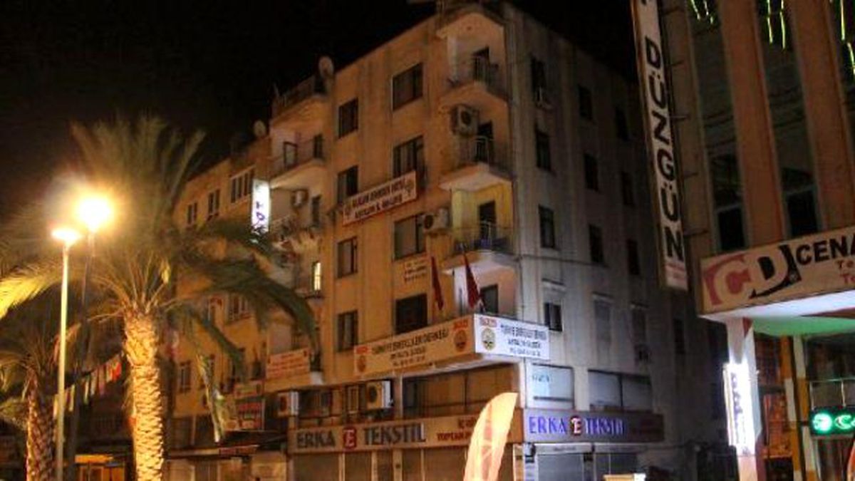Hdp Antalya İl Başkanlığında Yangın Çıktı