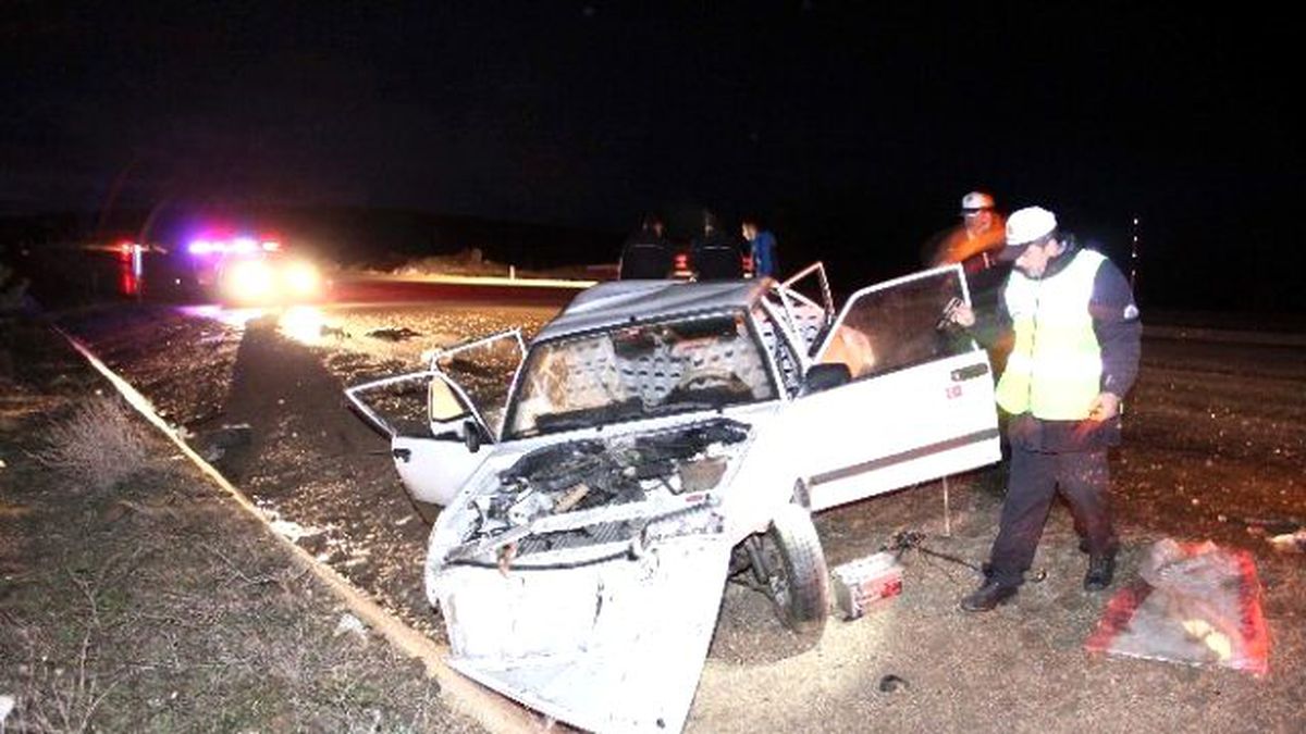 Hurdaya Dönen Araçtan Sağ Kurtuldular