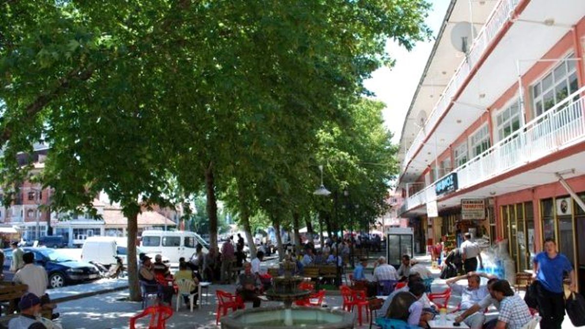 Pazarlar 8 Yıldır Sürekli Göç Veriyor