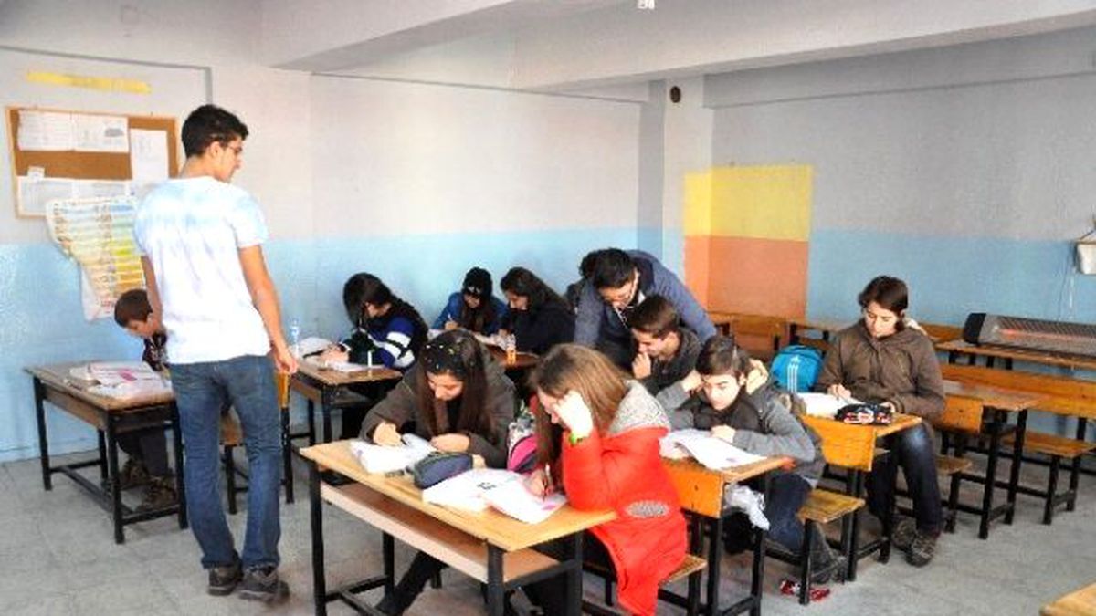 Robert\'li Öğrencilerden Soma Eğitimine Destek
