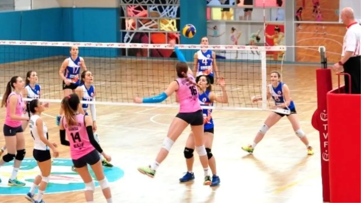 Sultanlar İstanbul Büyükşehir Belediyespor ile Karşılaştı