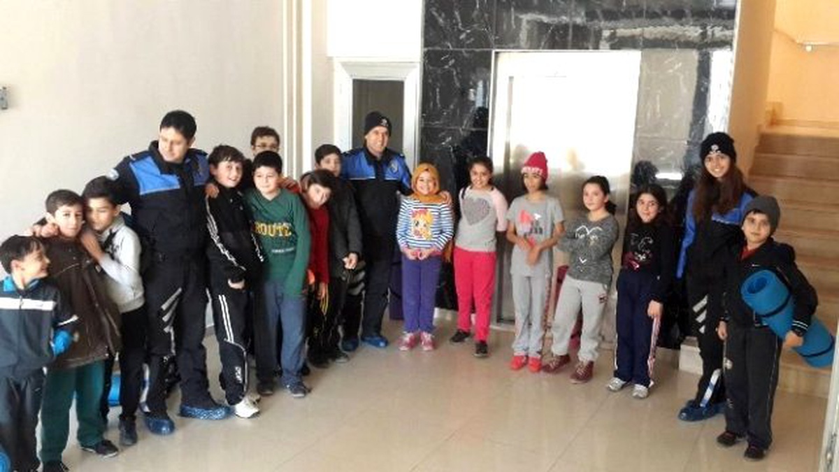 Toplum Destekli Polislik Şube Müdürlüğü\'nün Faaliyetleri Sürüyor